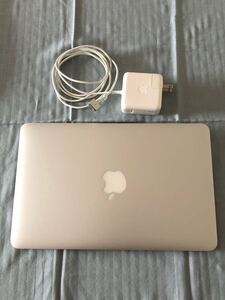 Apple Macbook Air 11インチMid 2012 1.7GHz Corei5 