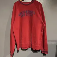 Abercrombie and Fitch レッド トレーナー