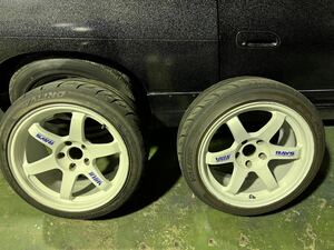 RAYSレイズ　VolkRacing ボルクレーシング TE37ホワイト １７インチ 9.5j+28 PCD114.3 5H 2本 Valino 08R 235/40R17 GTR シルビア jzx100