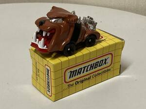 送料無料　マッチボックス　ミニカー　ブルドック　犬　MATCHBOX Matchbox RED ROTWHEELER 