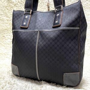 【美品】CELINE　セリーヌ　トートバッグ　大容量　A4可　キャンバス　レザー　黒　ブラック　マカダム　トリオンフ　総柄　ロゴ金具　