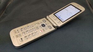 K228 docomo FOMA らくらくホン F-01G FUJITSU 富士通/ガラケー/ケータイ 簡易動作確認＆簡易清掃＆初期化OK 判定○ 現状品 送料無料　