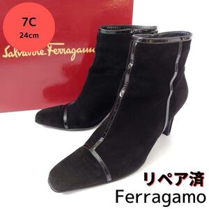 美品箱付き☆フェラガモ【Ferragamo】スエード ショートブーツ 黒