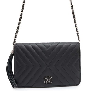 シャネル チェーンウォレット シェブロン Vステッチ ココマーク カーフレザー A84444 CHANEL 財布 黒 【安心保証】