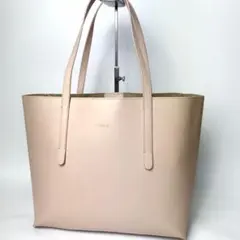 フルラ　FURLA ピンクベージュ ビジネストートバッグ　肩掛け　A4可能