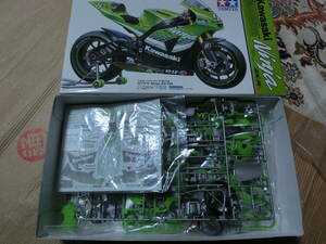 【1円～訳あり】1/12 オートバイシリーズ No.109 カワサキ Ninja ZX-RR Kawasaki タミヤ プラモデル パーツ欠け ジャンク TAMIYA