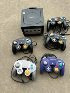 任天堂 Nintendo ニンテンドー / DOL-001 / GAMECUBE ゲームキューブ コントローラー5個付き 現状品