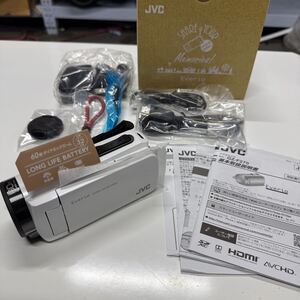 UTN548 【ほぼ未使用★】JVC ビデオカメラ フルハイビジョン GZ-F270-W