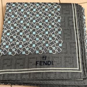 FENDI フェンディ ハンカチ ズッカ柄 透かしズッカ