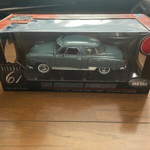 《箱付き》【1/18スケール】1951 Studebaker Commander Highway61 ハイウェイ ミニカー 模型 コレクション放出 メタルダイキャスト 水色系