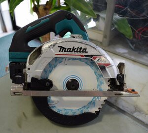 【makita】165ミリ 充電式マルノコ(青) 18V )充電器ケース別売) HS631DZ (本体/バッテリ1本付//中古品