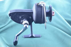 VINTAGE 　珍イツイツ時代　西ベルリン製　DAM QUICK FINESSA ブラック（B648-P7） 中型SPINNING REEL 　#artlurevintage