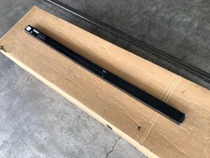 【アウトレット品】THULE SQUAREBARSYSTEM 7121 スーリー スチールスクエアバー TH7121 108cm 2本セット エンドキャップ付き TH760後継品