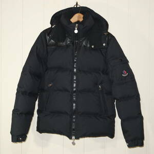 MONCLER　モンクレール　eye JUNYA WATANABE MAN　ダウンジャケット　/ ジュンヤワタナベ　COMME des GARCONS　コムデギャルソン　ダウン