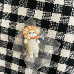 モフサンド　mofusand えびにゃんフィギュア　むきえび　チャシロ