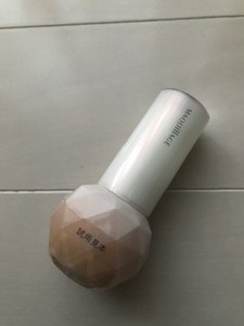 美品 資生堂 マキアージュ エッセンスリッチホワイトリキッドUV ファンデーション オークル30 30mL【土日月限定クーポンご利用で3800円】