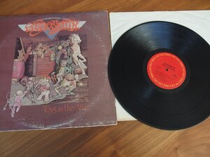 音楽★洋楽★LPレコード★ロック・バンド★AEROSMITH エアロスミス★「TOYS IN THE ATTIC」1975年 PC33479★現状渡し