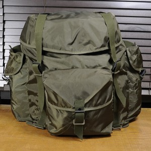 オーストリア軍放出品 バックパック KAZ 75 ナイロン製 オリーブドラブ 容量45L モデル75 払下げ品 リュックサック