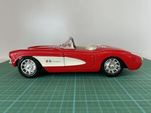 シボレー シヴォレー コルベット Welly Chevrolet Corvette 赤 白 レッド ホワイト red white 1957