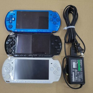 65。PSP3000 プレイステーションポータブル ジャンク 3台まとめ売り 本体のみ 通電確認なし 充電器付き ソニー