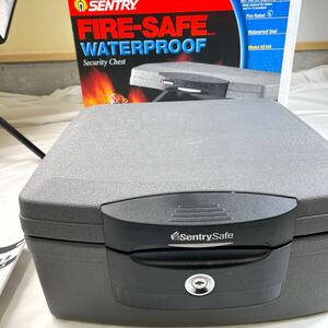 Sentry セントリー SentrySafe WATERPROF 耐火保管庫 H2100 1スタ1円スタート