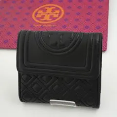 ✨未使用展示品✨ TORY BURCH ミニ財布　Tロゴ　三つ折り　キルティング