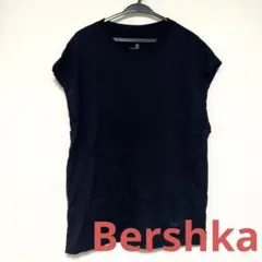 Bershka ノースリーブ　黒