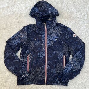 極美品 モンクレール MONCLER 近年モデル LYON GIUBBOTTO ナイロンジャケット フラワー柄 ジップアップ 3サイズ ネイビー ワッペンロゴ