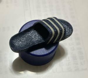 ペプシ　ペットボトルキャップ　No.22 ADILETTE 「PEPSI adidasスニーカーボトルキャップ」