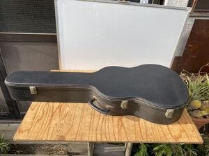 abe guitar 330 クラシックギター　ハードケース　中古品