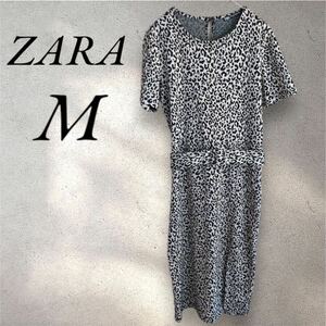 美品　ZARA ザラ ダルメシアン柄 半袖ワンピース　 Mサイズ　ベルト付き スリット