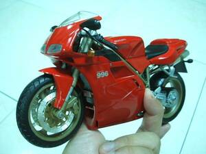 ドゥカティ 996 赤 1/9 DUCATI 1:9 MADE IN ITALY 絶版 超希少 ジャンク品