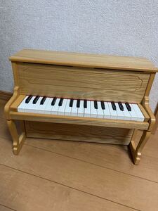 カワイ kawai ミニピアノ アップライトピアノ 玩具 おもちゃ 32鍵 ナチュラル ジャンク KAWAI 出づらい音あり