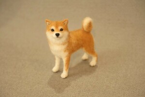 小さな柴犬 8cm　羊毛フェルト 柴犬 ミニチュア ハンドメイド　日本犬