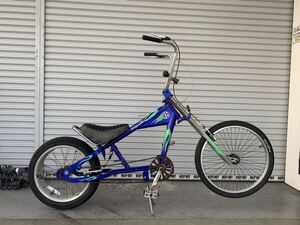 アメリカ Schwinn Stingray シュウィン スティングレー アメリカン チョッパー 自転車 カスタム アップハンドル シート貼替え タックロール