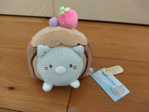 新品・タグ付き■ すみっコぐらし ねこのきょうだい グレー ロールケーキ てのりぬいぐるみ■ねこのきょうだいとおかし屋さん お菓子屋さん