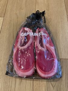 美品　キャプテンスタッグ　CAPTAIN STAG ジュニアマリンシューズ　JS16〜18㎝　SO2ピンク　収納袋付き　キッズ男女兼用ウォーターシューズ