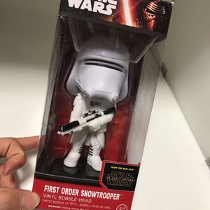 新品未使用　STAR WARS フォースの覚醒　ワッキーワブラー　FIRST ORDER FLAMETROOPER(フレイムトルーパー)ボビングヘッド　バブルヘッ