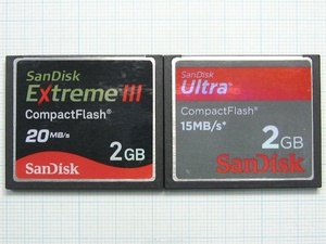 ★SanDisk コンパクトフラッシュ ２ＧＢ ２枚 中古★送料１１０円・１８５円