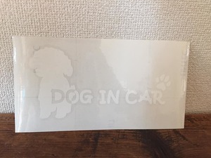 ■□ Dog in car トイプードル　カッティング　ステッカー □■　 アニマル シール デコ 雑貨 インテリア 車 ホワイト