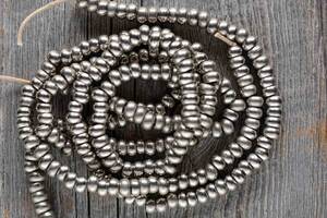 ＊metal beads