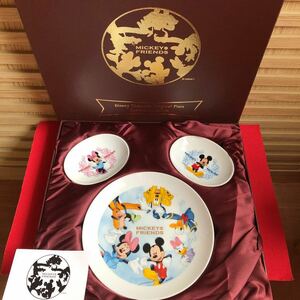 ディズニー◇Disney◇ミッキーマウス & ミニーマウス & キャラクター◇皿◇プレート◇3点セット◇非売品◇箱付き未使用品