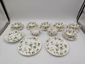 569A Wedgwood ウェッジウッド ワイルドストロベリー ティーセット カップ&ソーサー6客/クリーマー/シュガーポット/ウィンザートレイ/皿2客