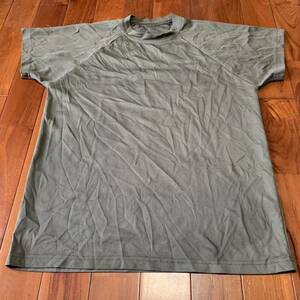 沖縄 米軍放出品 USMC MARINE DRI DUKE 半袖Tシャツ トレーニング ランニング 筋トレ スポーツ MEDIUM OD (管理番号OP9)