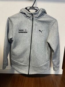 PUMA プーマ パーカー　グレー　140サイズ 中古