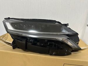 日産　オーラニスモ　LEDヘッドライト　右側　26025-6XL4A 