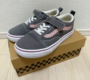 ☆VANS☆20cm グレー 千鳥格子 花刺繍 OLD SKOOL マジックテープ ゴム紐 キッズ オールドスクール V36CS PUPPY.F CHARCOAL ヴァンズ 