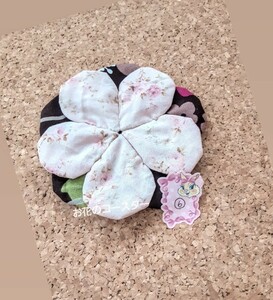 *handmade*【お花のコースター⑥】薄ピンク地バラ 茶インテリア地☆手作り ハンドメイド☆リバーシブル 布製☆パーツにも 用途いろいろ♪