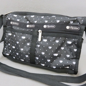 H622★LeSportsac レスポートサック　ショルダーバッグ　黒系　ポーチ付 11/21★A