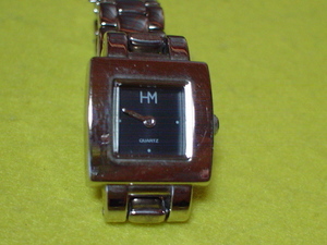 NOEVIR　HM　女性用腕時計　角型　ブラック　JAPAN